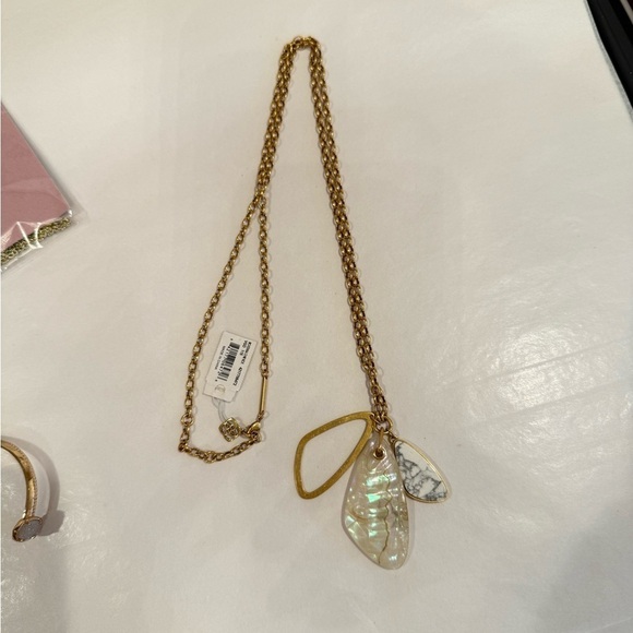 Kendra Scott Gold and Cream Pendant Necklace - Picture 5 of 10